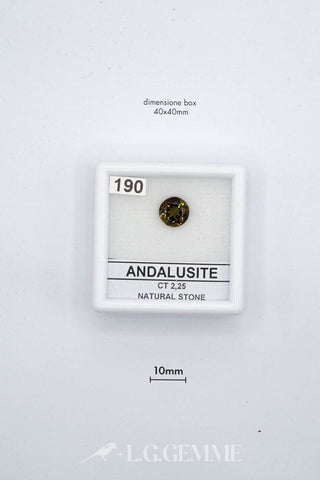 andalusite 2.25ct verde forma naturale