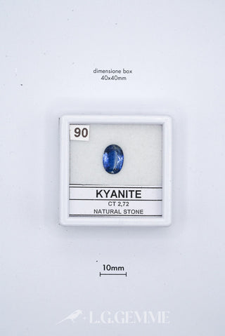 kyanite 2.72ct blu ovale