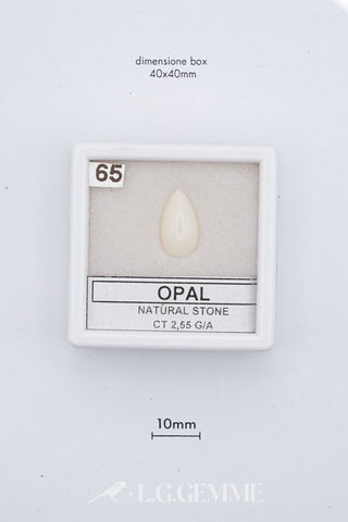 Opale 2,55 carati Pera gemma preziosa