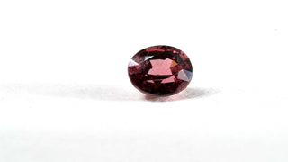 Spinello Rosso ovale 0.54CT