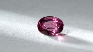 spinello rosa ovale 2.20CT