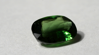 Tormalina verde ovale 8.69CT