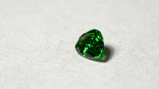 Tsavorite verde goccia 0,70CT