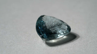 Acquamarina blu triangolare 8.11CT