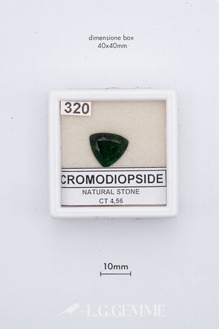Cromodiopside 4,36 carati triangolare gemma preziosa