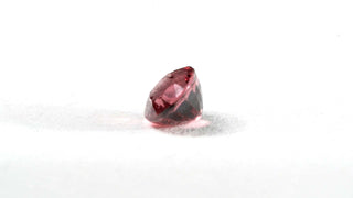 Spinello Rosso ovale 0.54CT