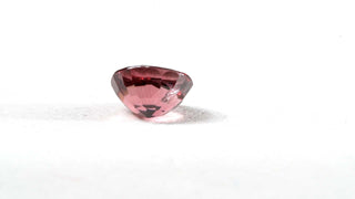 Spinello Rosso ovale 0.54CT