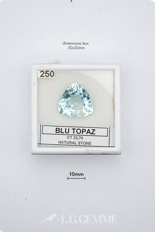 topazio 70.00ct blu triangolare