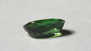 Tormalina verde ovale 8.69CT