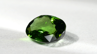 Tormalina verde ovale 8.69CT