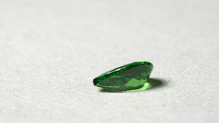 Tsavorite verde goccia 0,70CT